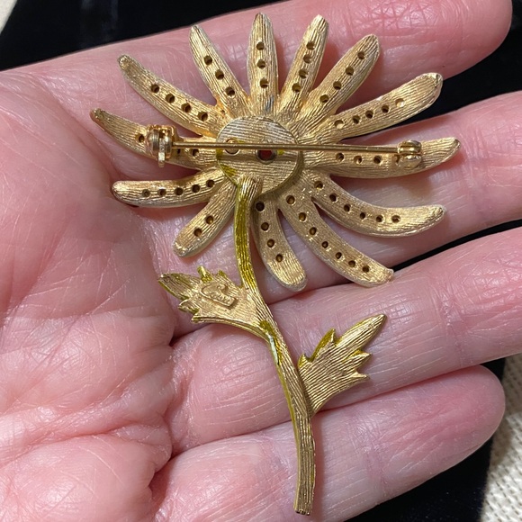 Vintage Capri Yellow and Orange Floral rhinestone Brooch - Picture 9 of 10